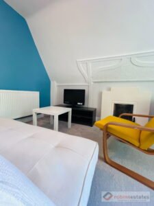 Douglas Road, Nottingham, NG7 1NW