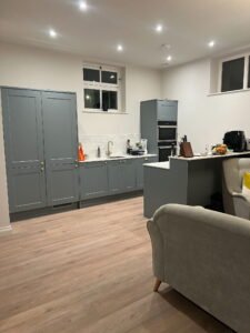 Wellington Square, Nottingham, NG7 1NF